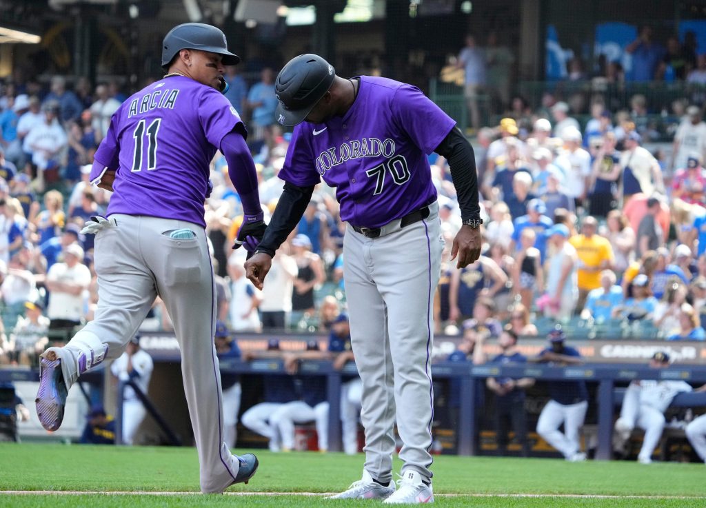 Rockies 4, Brewers 3 (11 inning): Serangan menghilang dalam kekalahan membingungkan