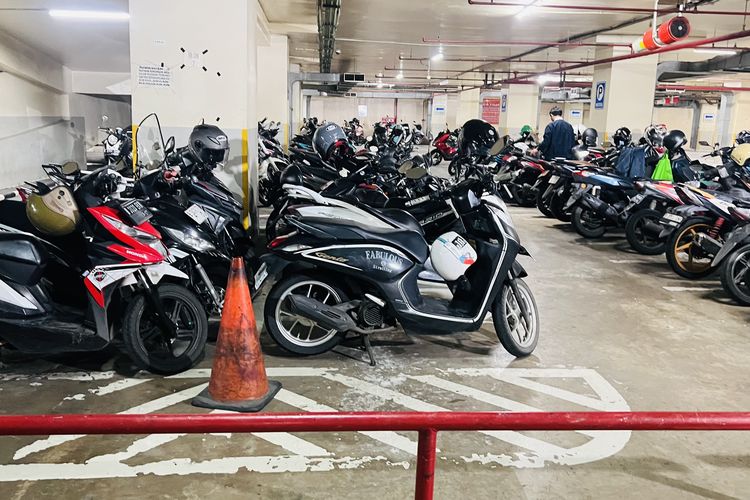 Ironi Aturan Rabu Naik Transportasi Umum: Pramono Konsisten, ASN DKI Bandel